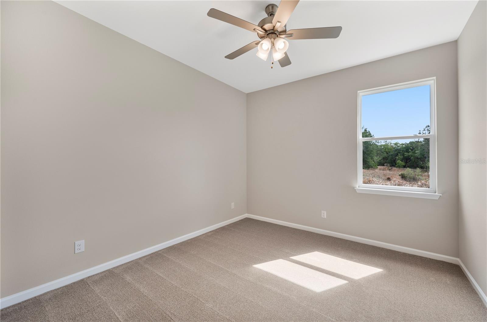 Image 29 of 40 For 4550 Fairway Oaks Drive