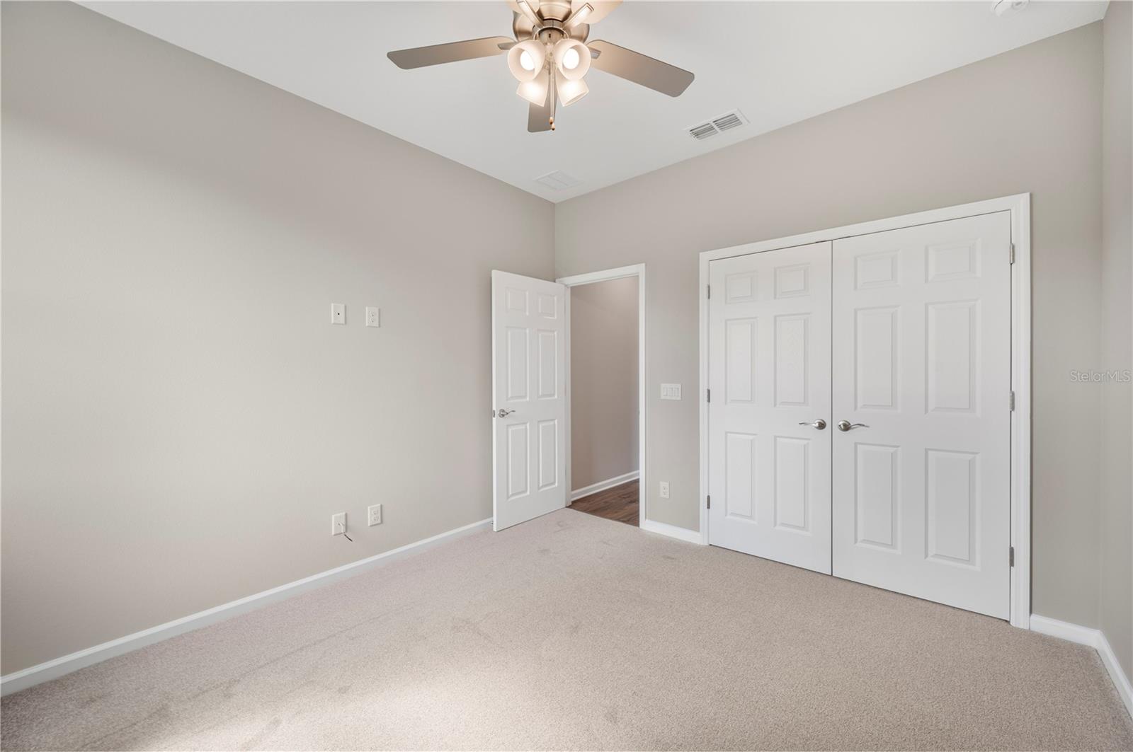 Image 30 of 40 For 4550 Fairway Oaks Drive