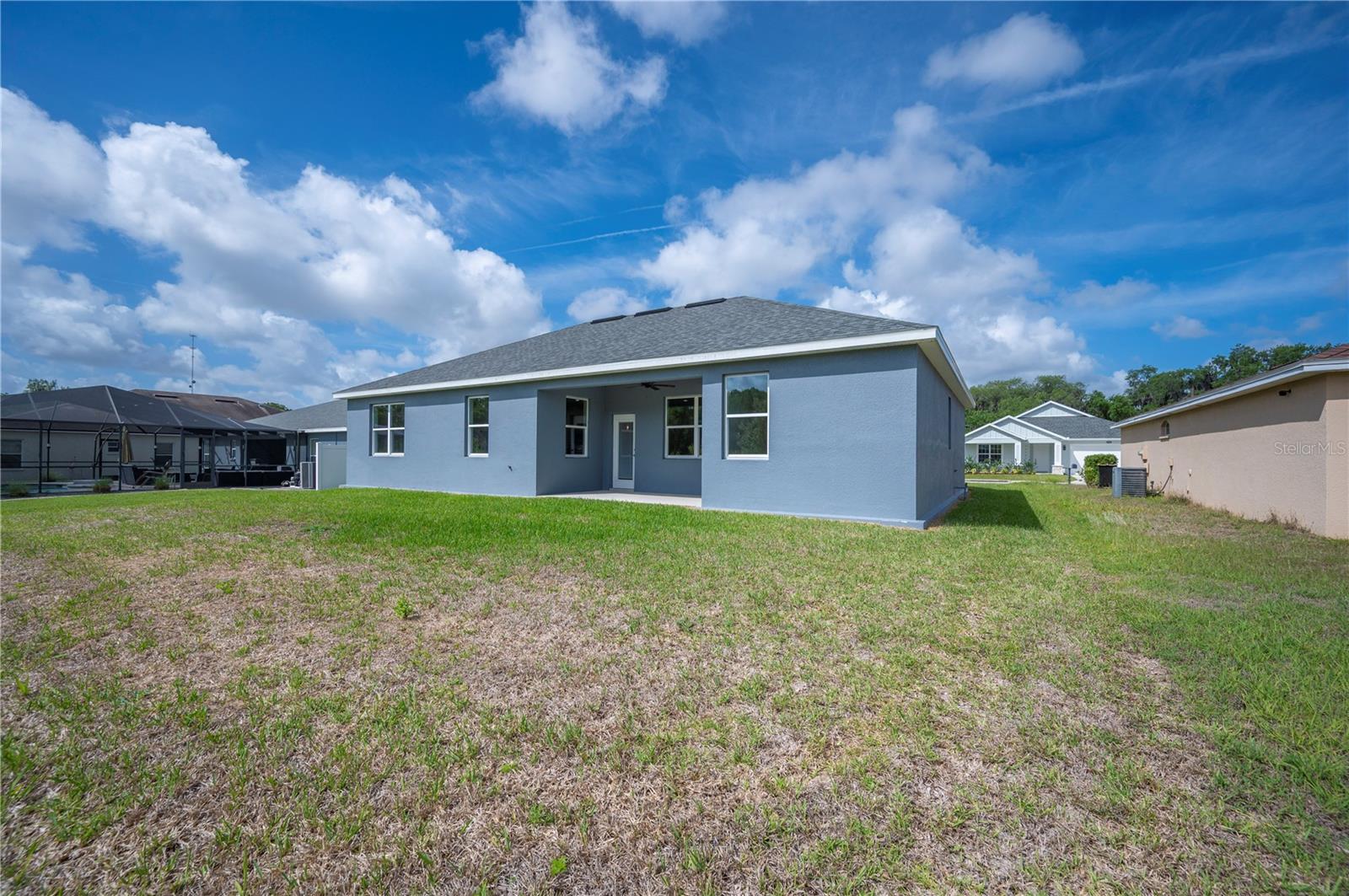 Image 33 of 40 For 4550 Fairway Oaks Drive