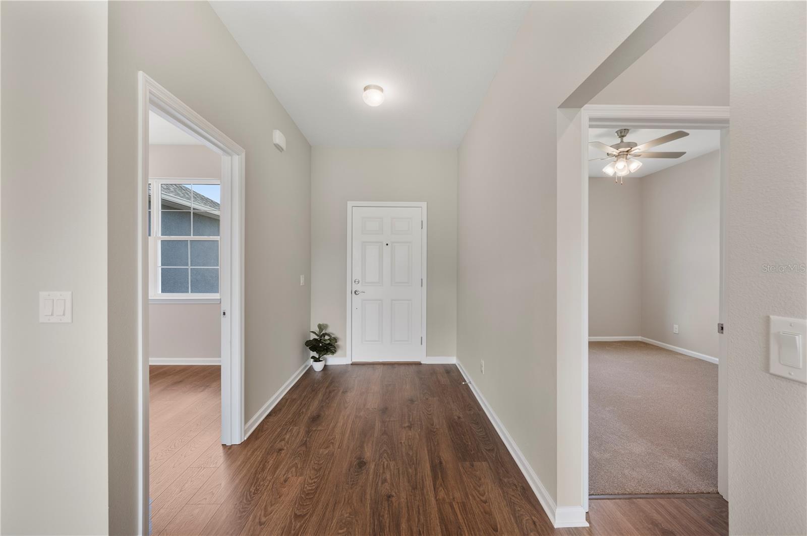 Image 4 of 40 For 4550 Fairway Oaks Drive