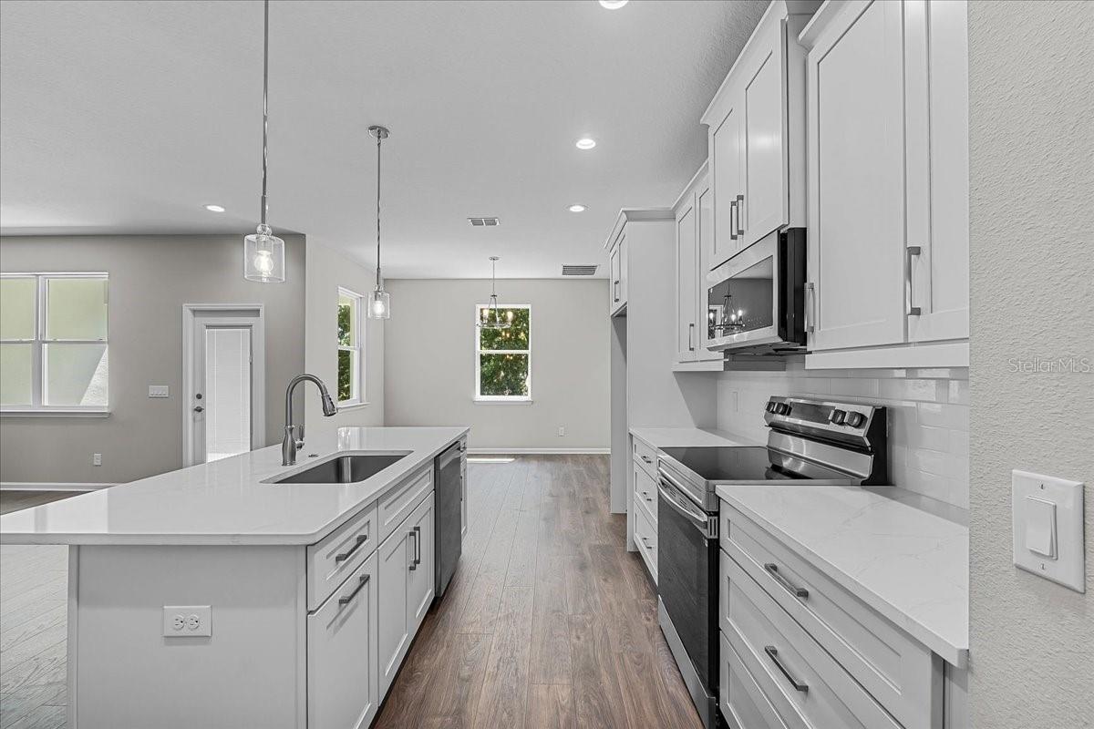 Image 11 of 43 For 4502 Fairway Oaks Drive