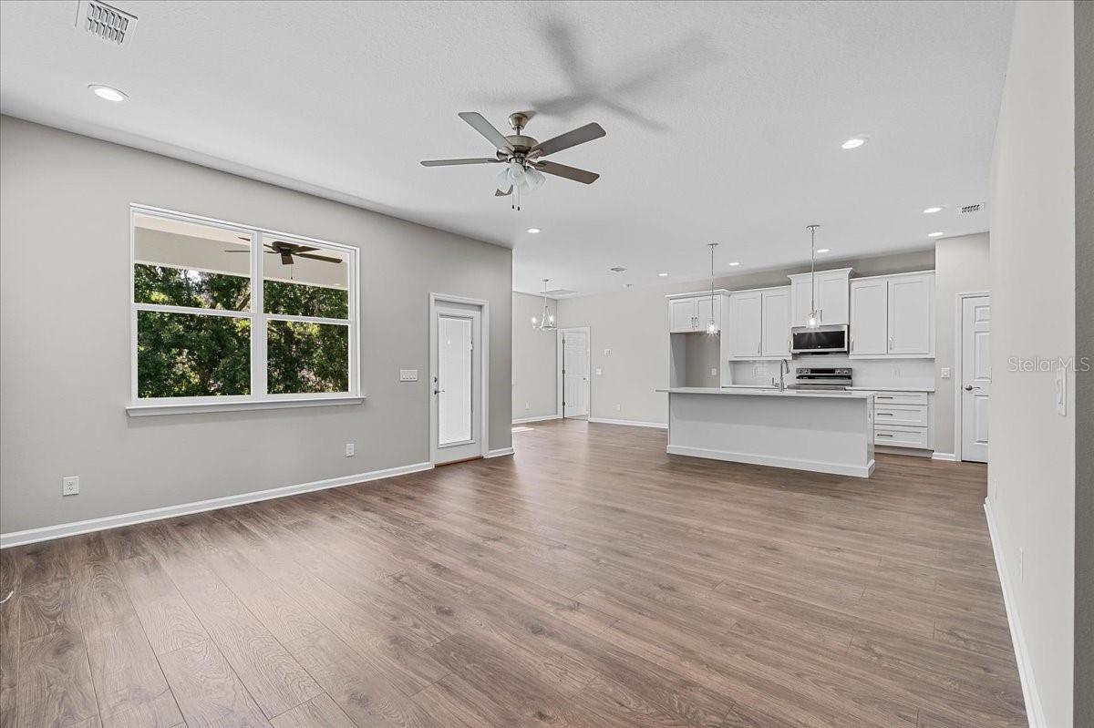 Image 6 of 43 For 4502 Fairway Oaks Drive