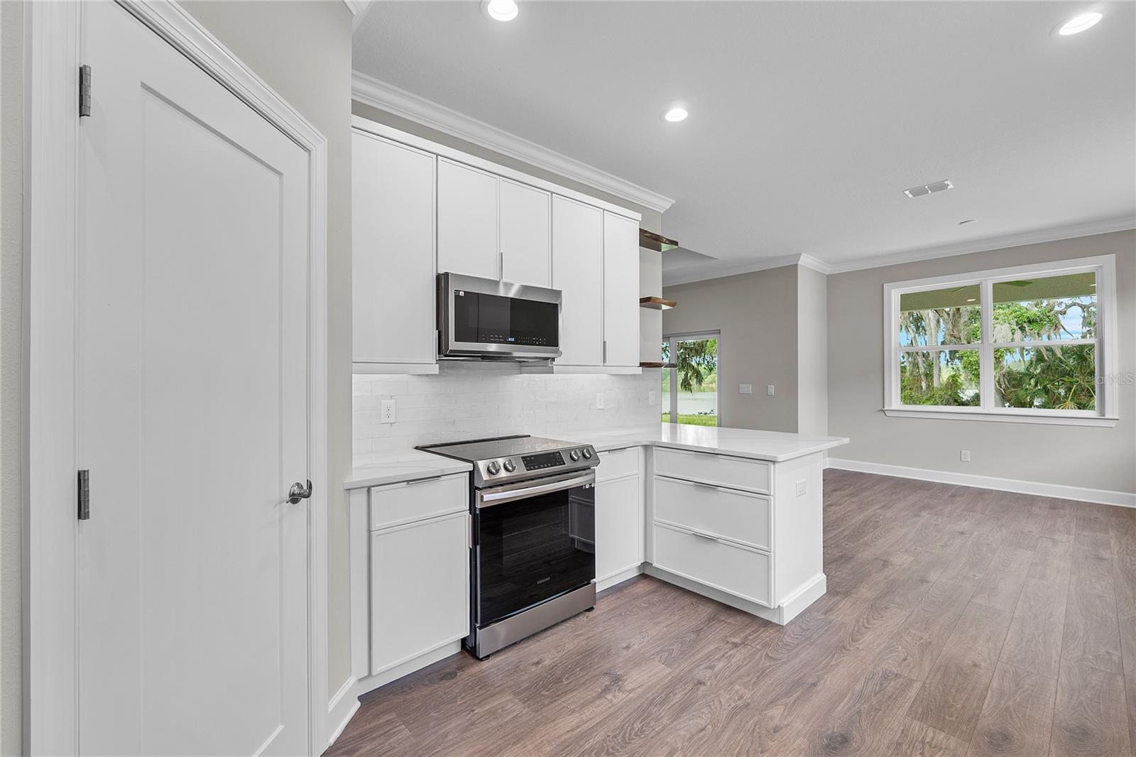 Image 13 of 48 For 4541 Fairway Oaks Drive