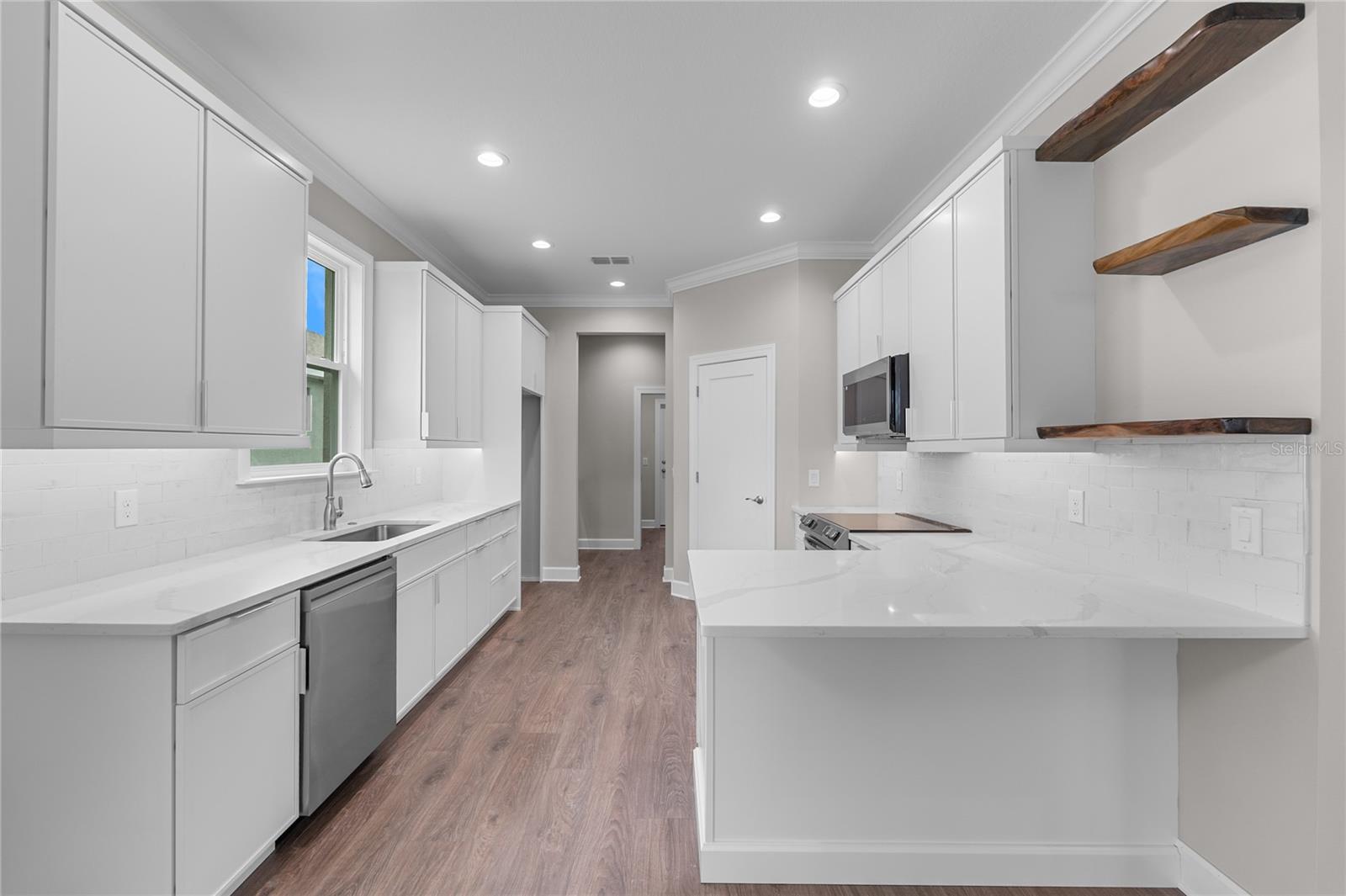 Image 14 of 48 For 4541 Fairway Oaks Drive