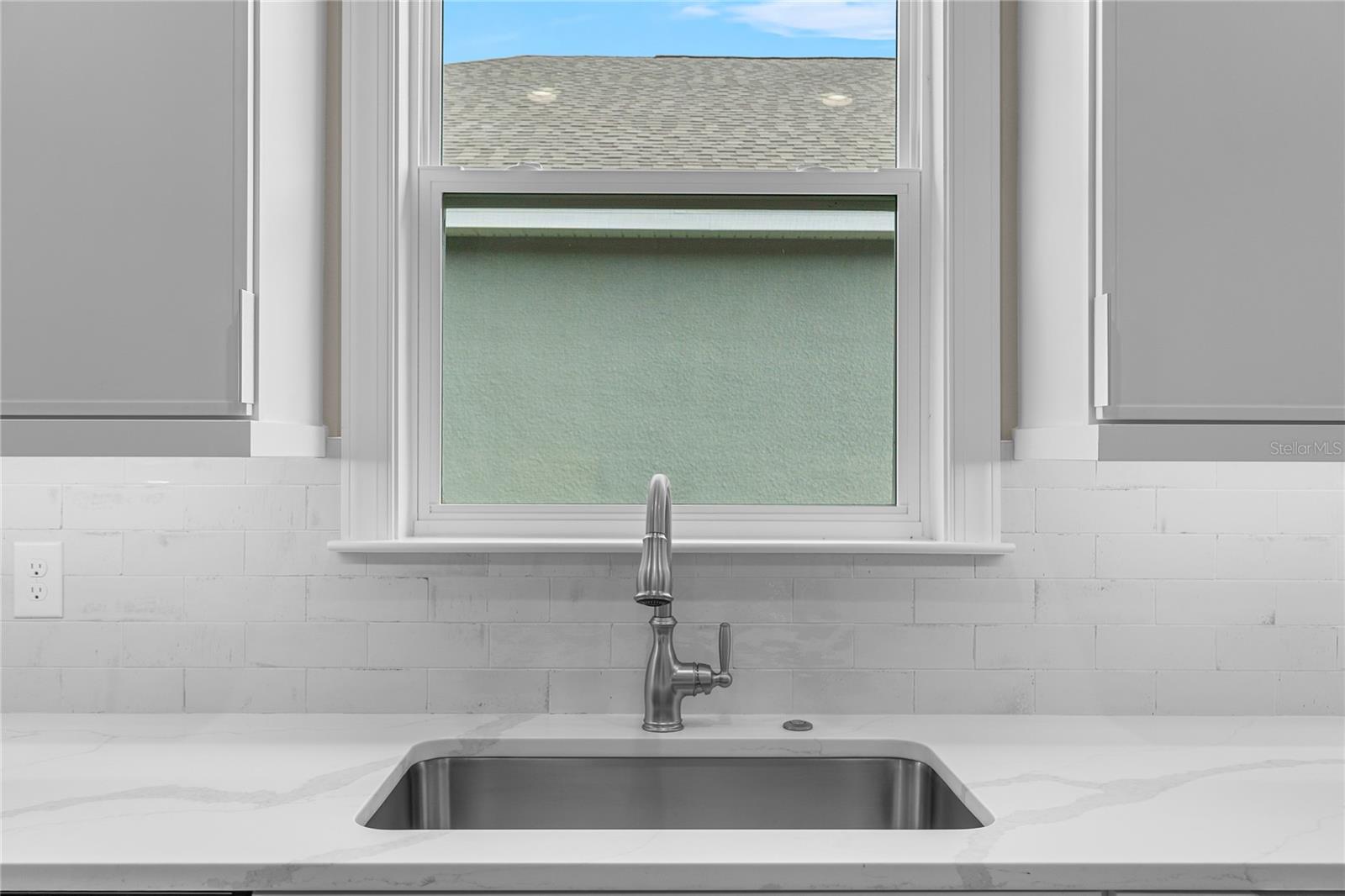 Image 17 of 48 For 4541 Fairway Oaks Drive