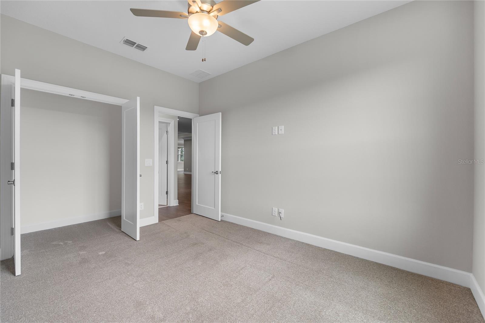 Image 28 of 48 For 4541 Fairway Oaks Drive