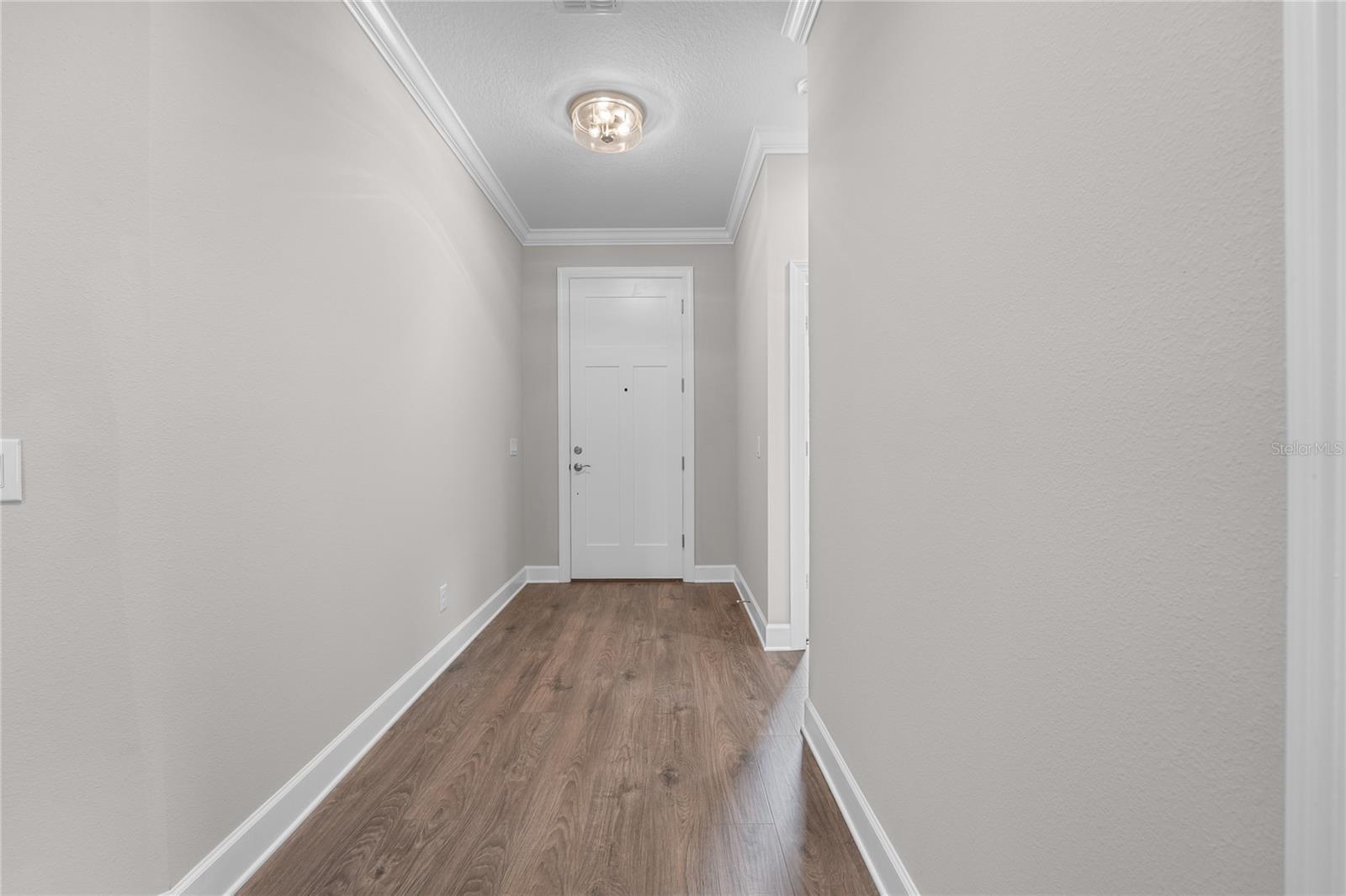 Image 5 of 48 For 4541 Fairway Oaks Drive