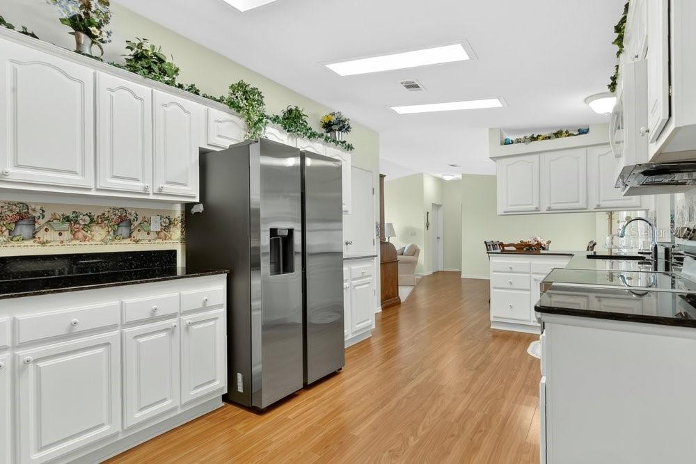 Image 5 of 40 For 645 Dreama Drive