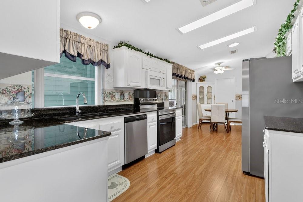 Image 6 of 40 For 645 Dreama Drive