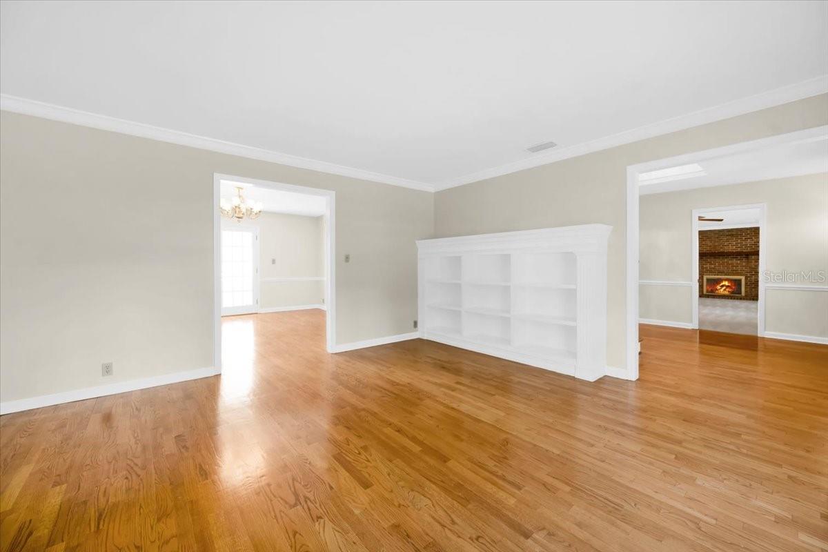 Image 14 of 94 For 1310 Rolling Woods Lane