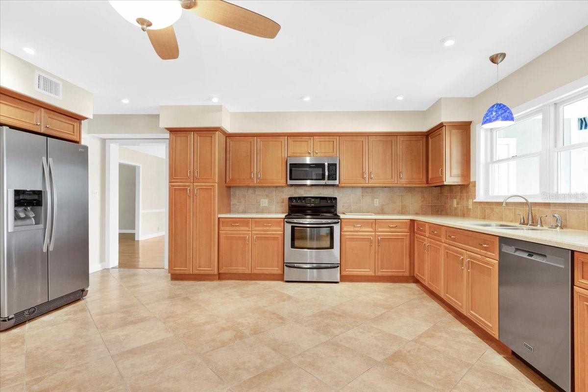 Image 23 of 94 For 1310 Rolling Woods Lane