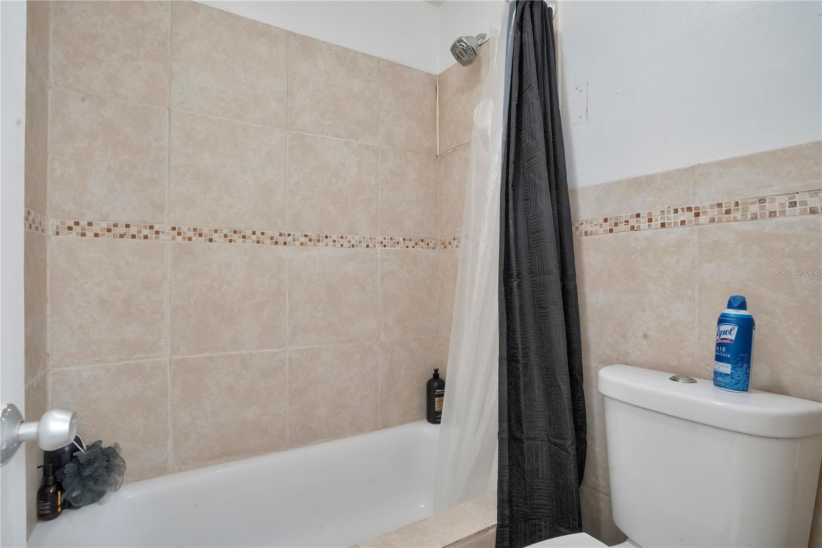 Image 20 of 41 For 2924 Pinedale Avenue