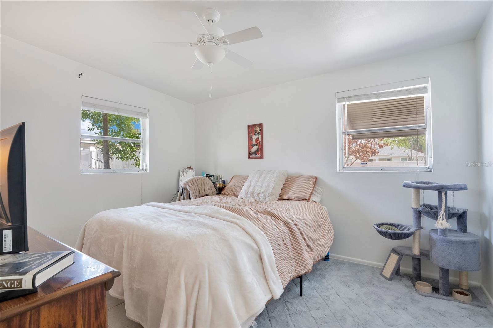 Image 21 of 41 For 2924 Pinedale Avenue