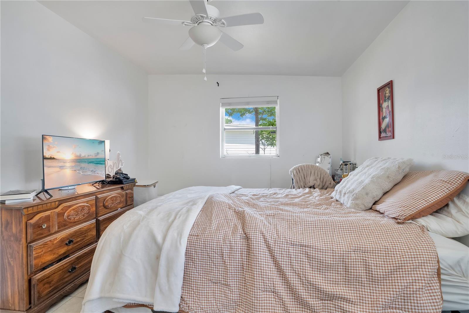 Image 22 of 41 For 2924 Pinedale Avenue