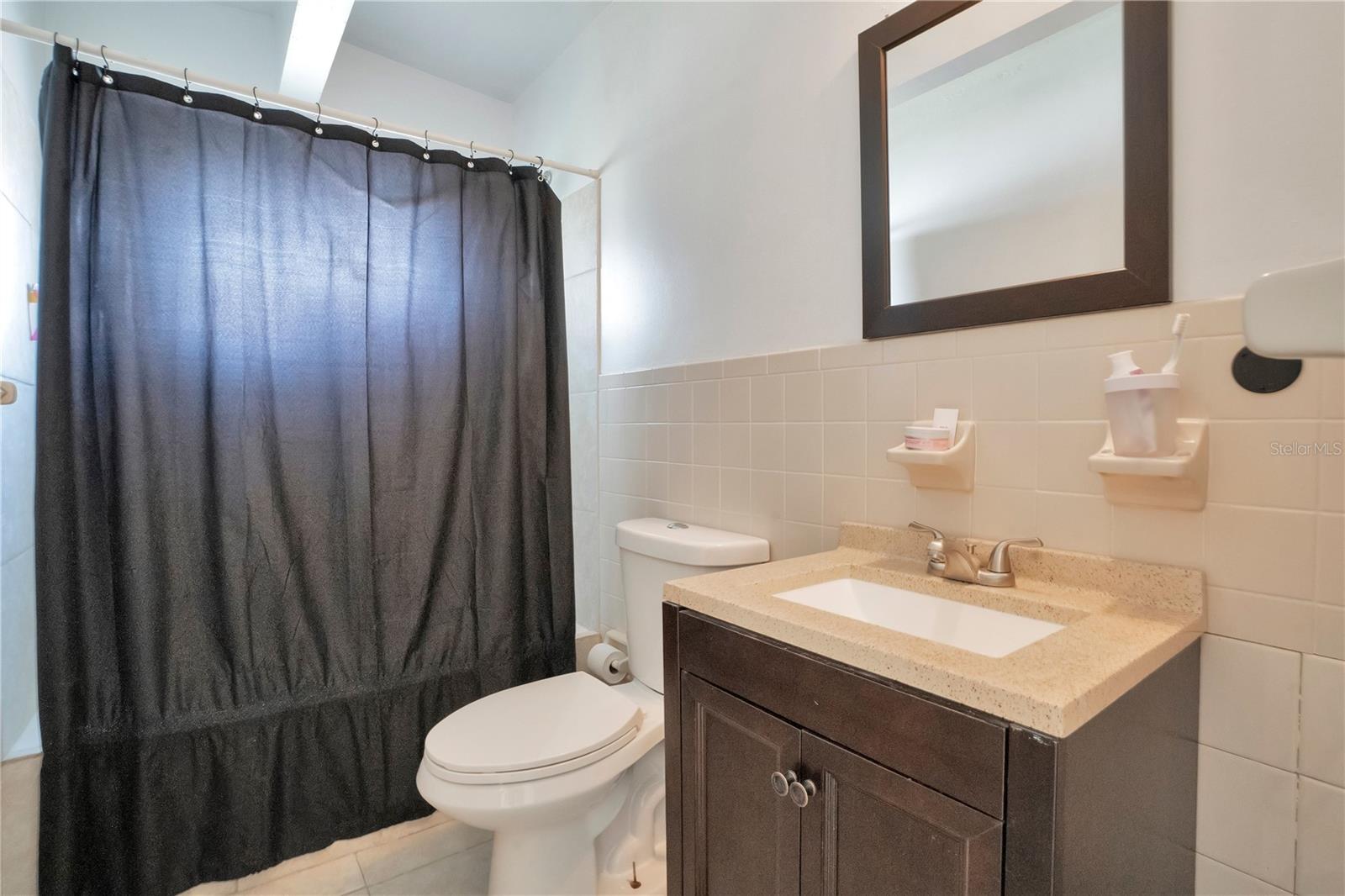 Image 23 of 41 For 2924 Pinedale Avenue