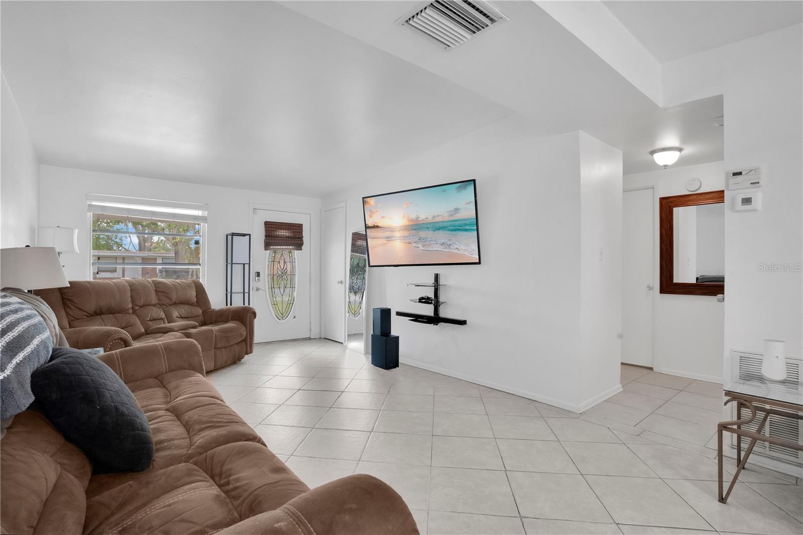 Image 8 of 41 For 2924 Pinedale Avenue