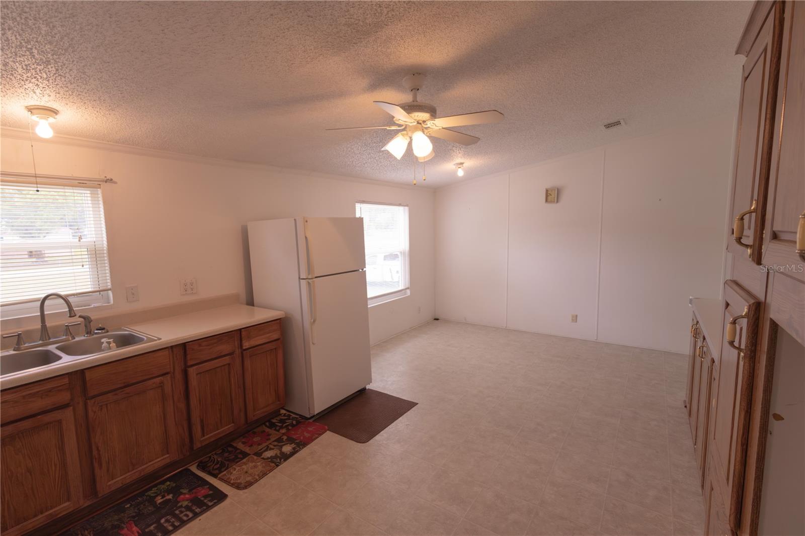 Image 16 of 28 For 1670 Belmont Avenue