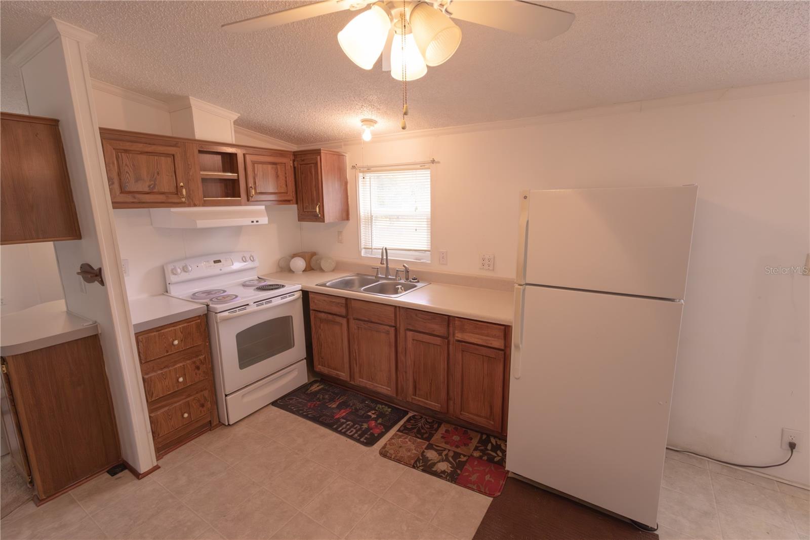 Image 17 of 28 For 1670 Belmont Avenue