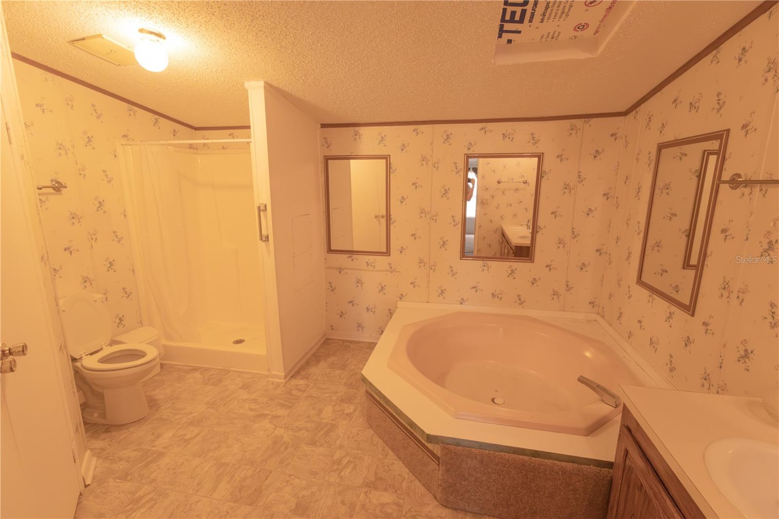 Image 25 of 28 For 1670 Belmont Avenue