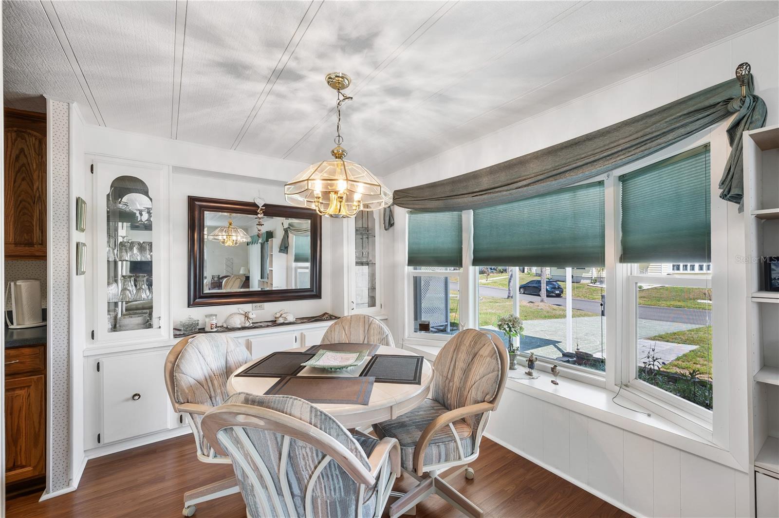 Image 4 of 17 For 1610 Reynolds Road 212