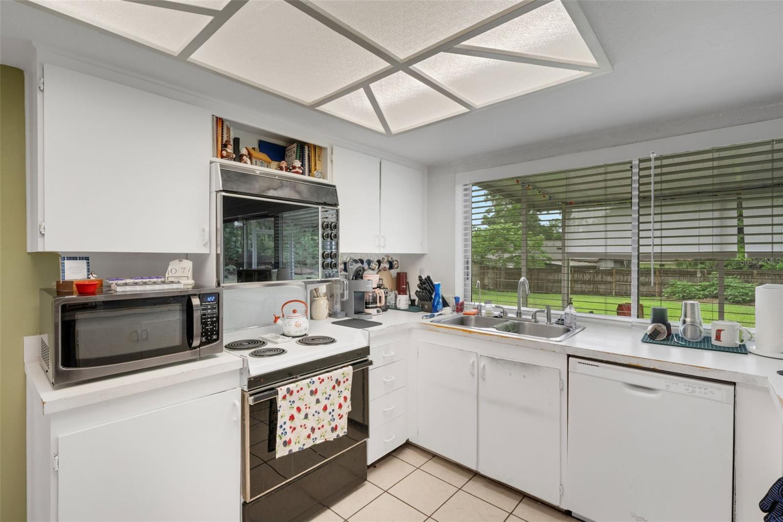 Listing photo id 8 for 4515 Remington Road