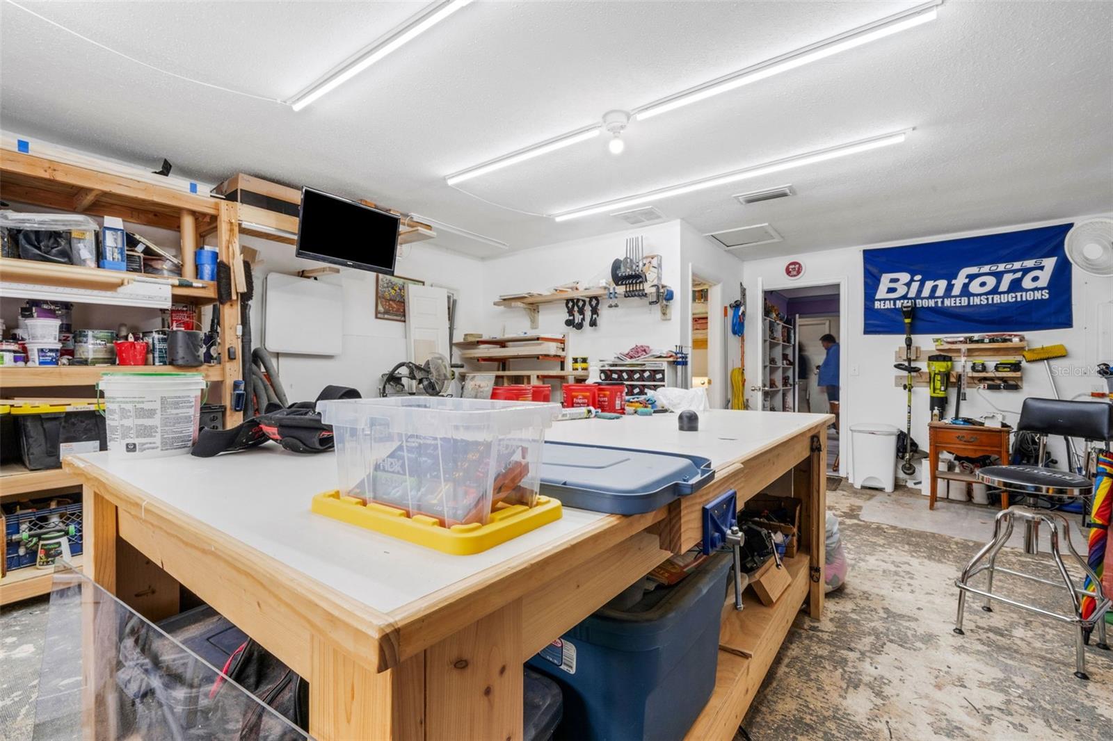 Listing photo id 15 for 4515 Remington Road