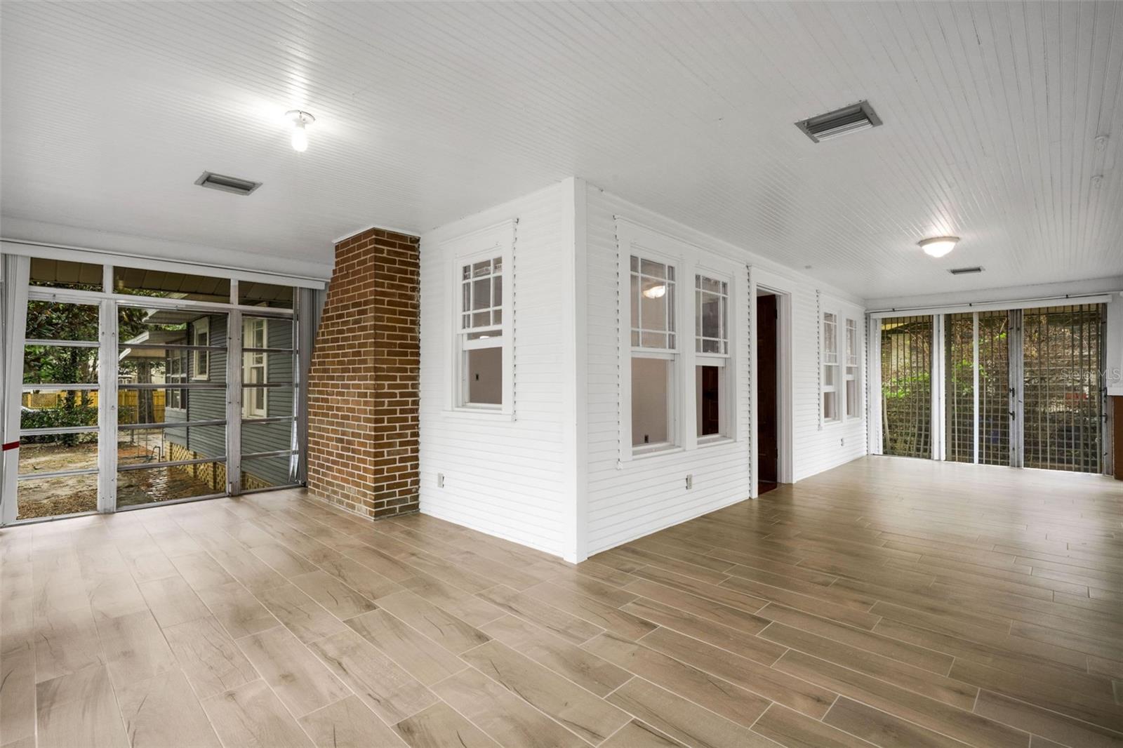 Image 17 of 31 For 802 Johnson Avenue