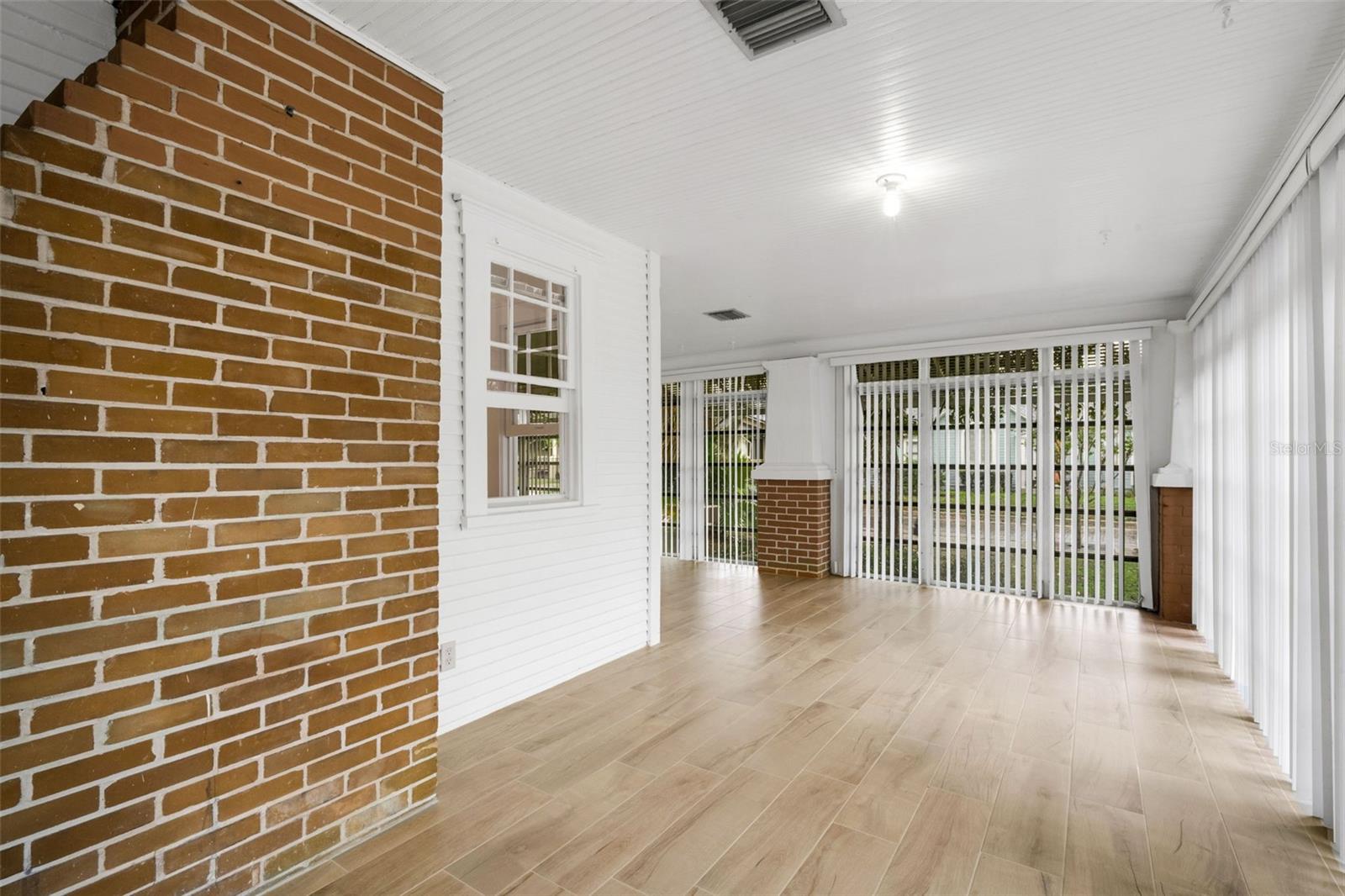 Image 18 of 31 For 802 Johnson Avenue