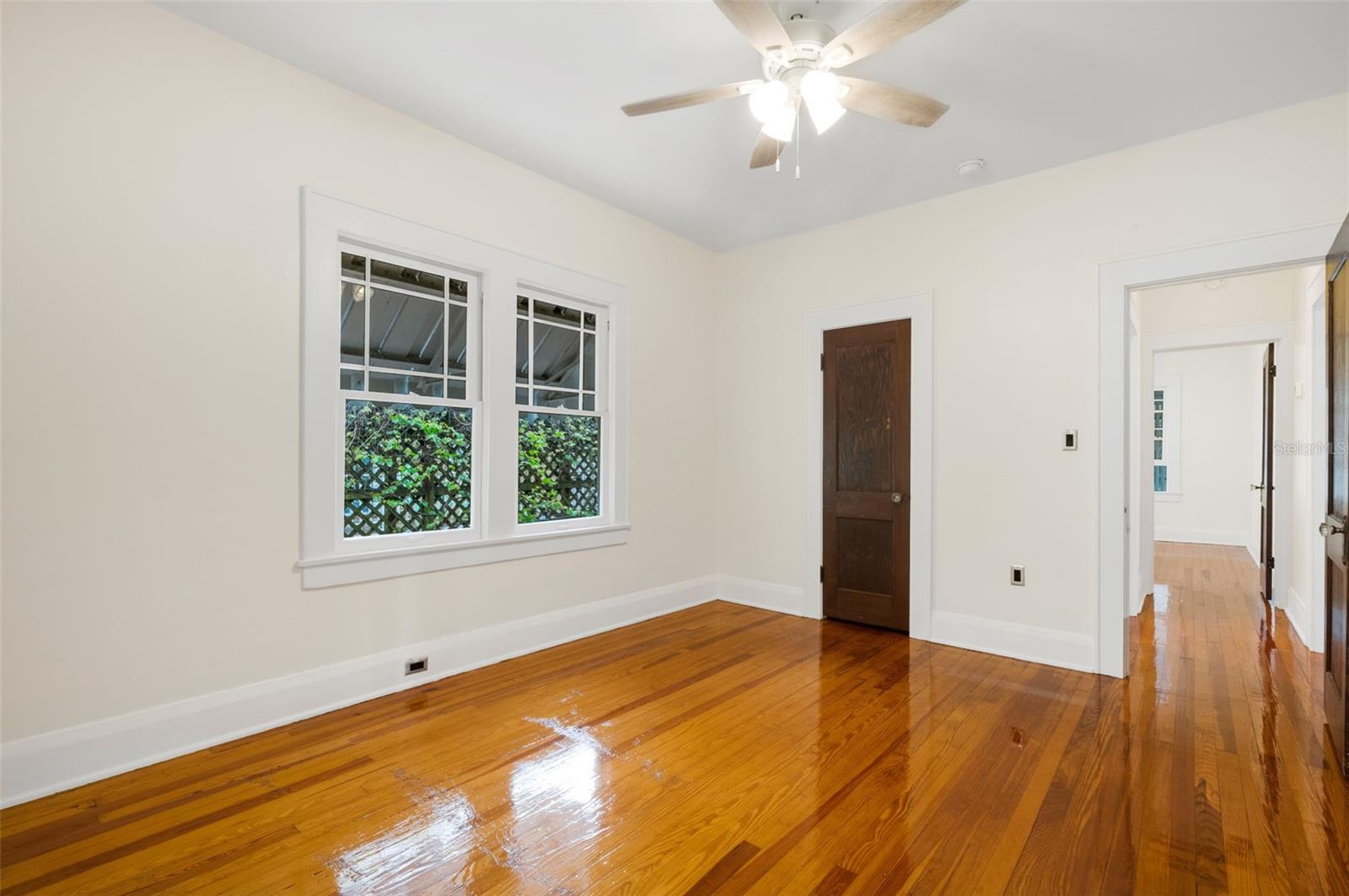 Image 19 of 31 For 802 Johnson Avenue