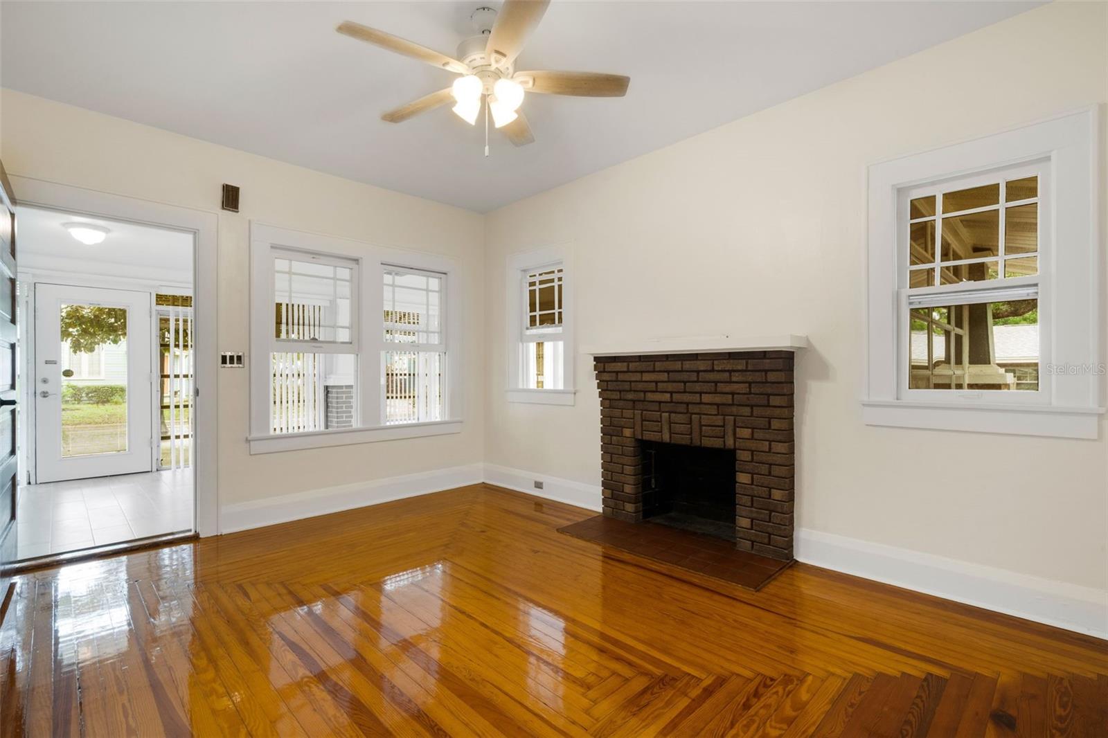 Image 3 of 31 For 802 Johnson Avenue