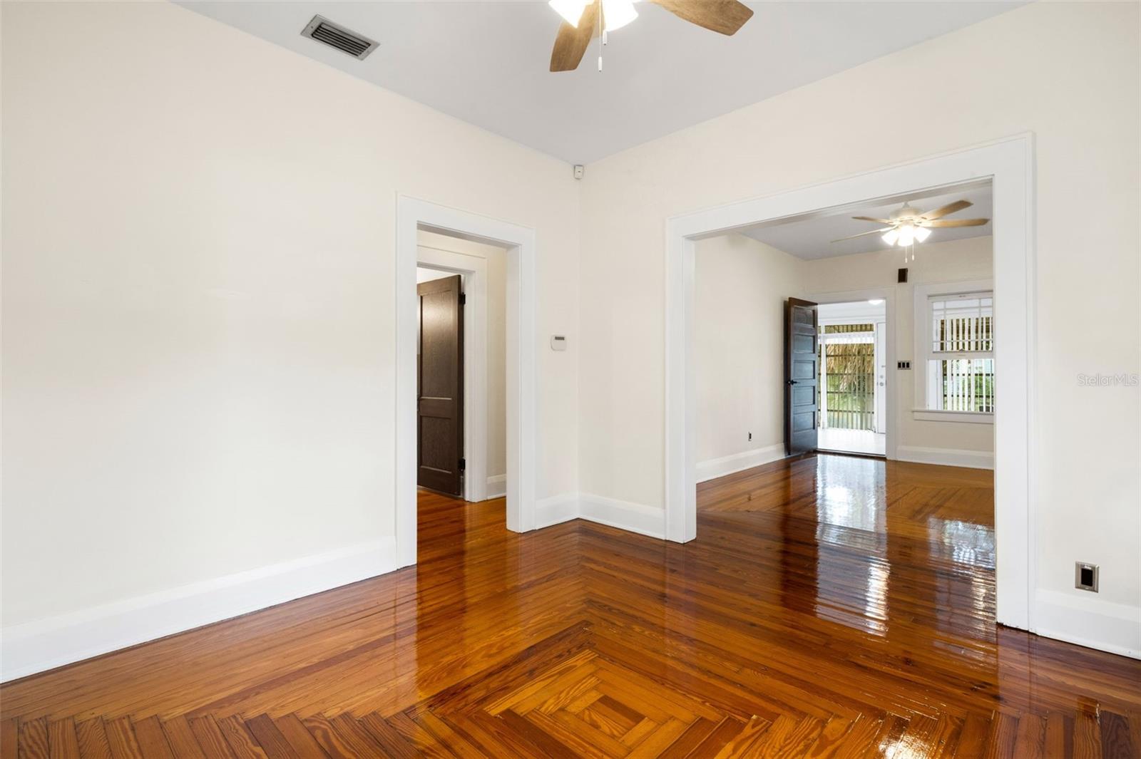 Image 6 of 31 For 802 Johnson Avenue