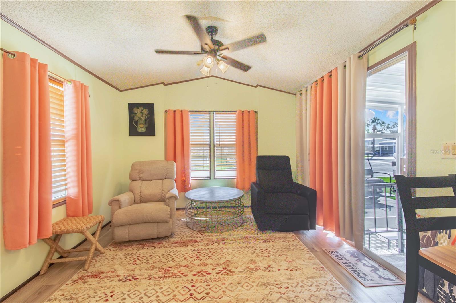 Image 18 of 39 For 475 Pine Loop