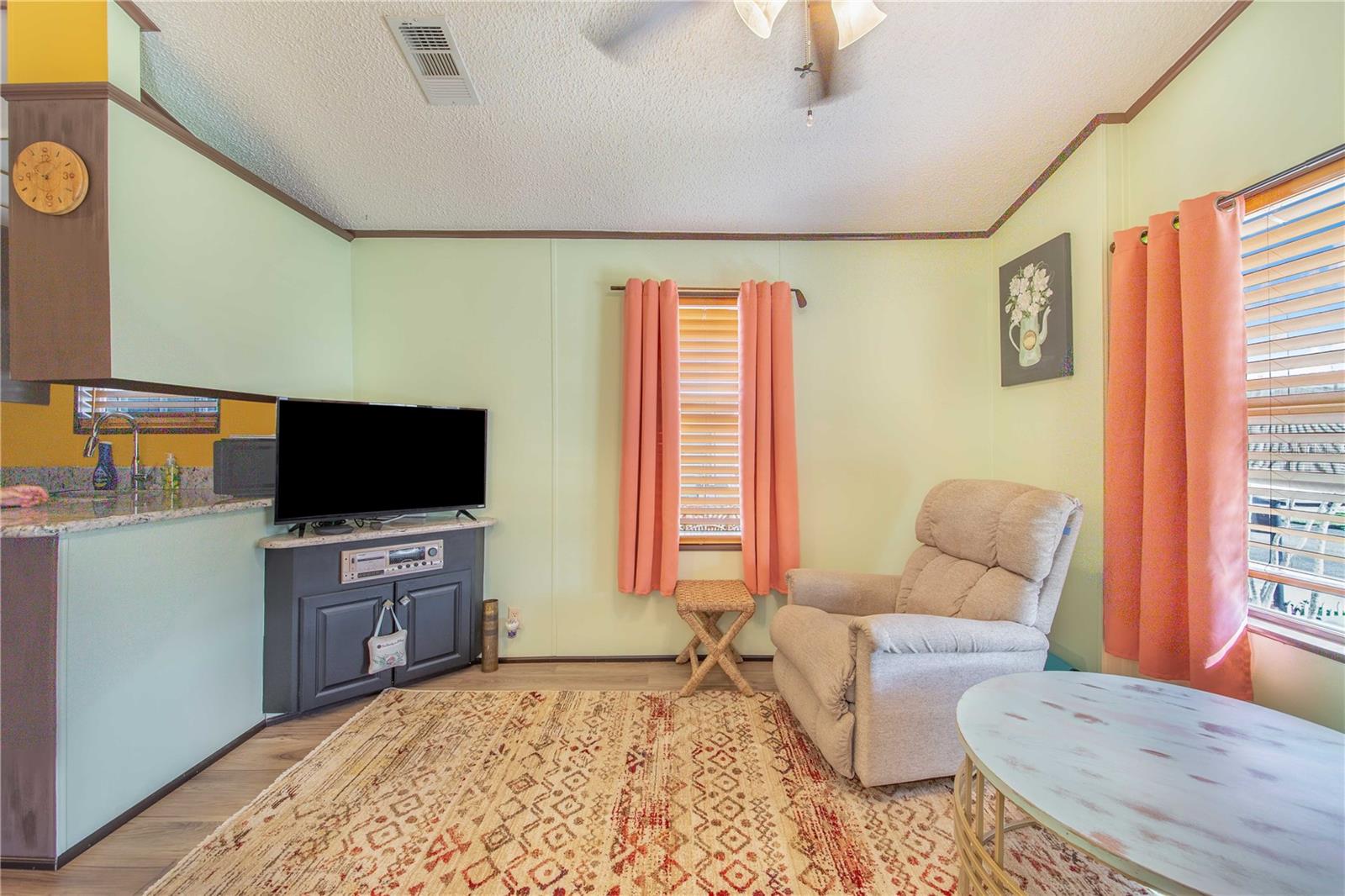 Image 19 of 39 For 475 Pine Loop