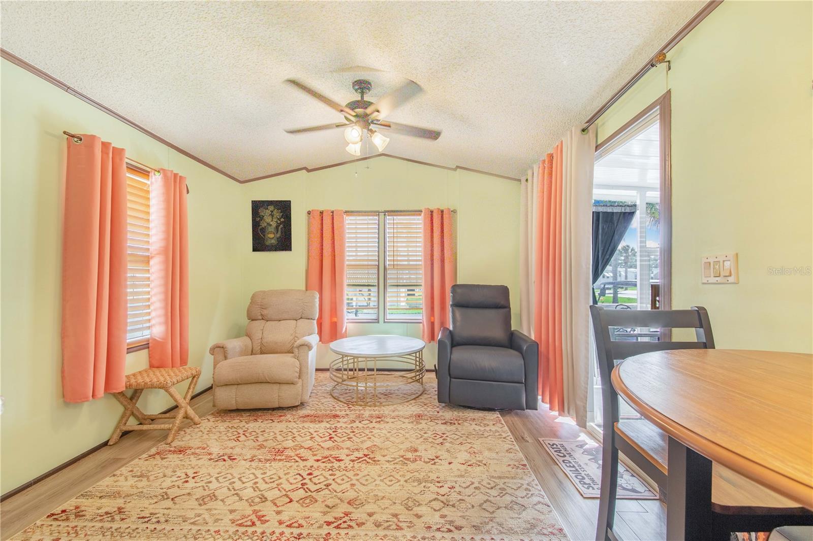 Image 8 of 39 For 475 Pine Loop