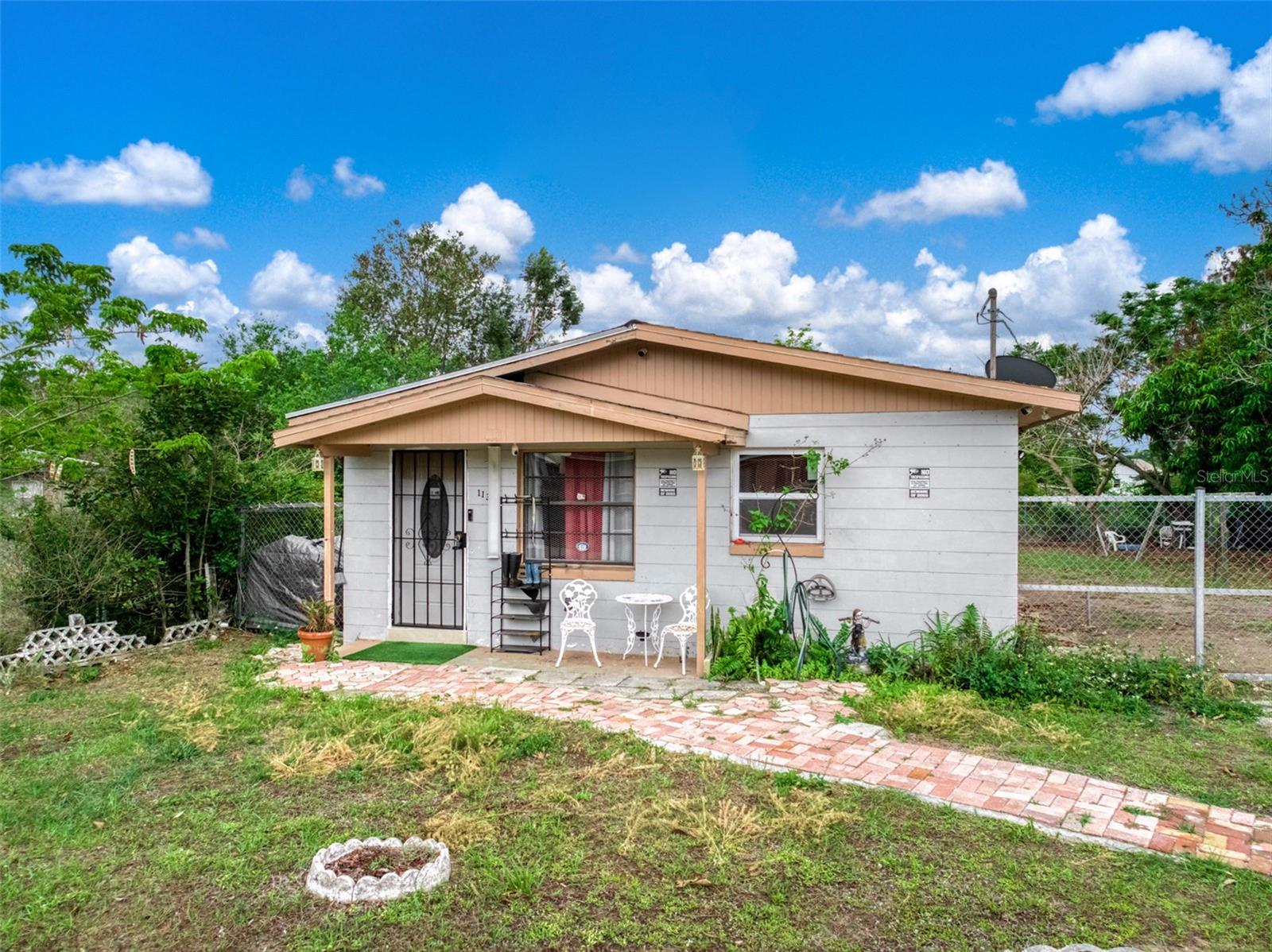 Image 2 of 38 For 113 Anderson Street