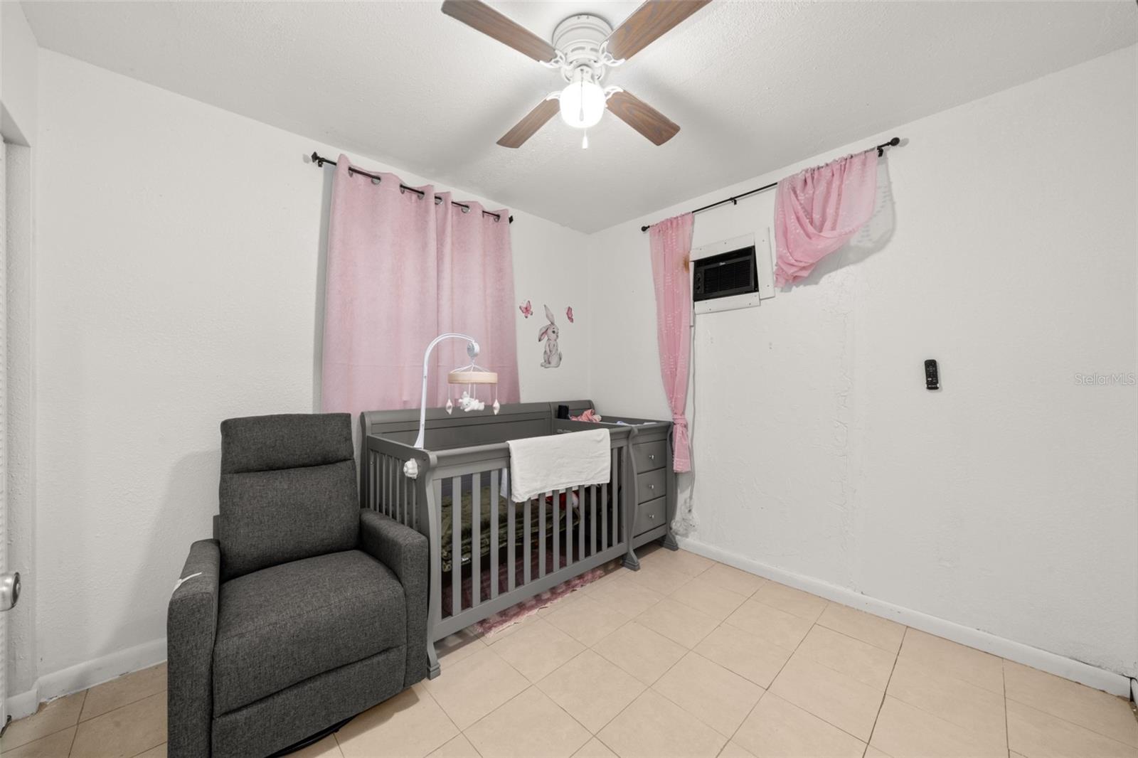 Image 20 of 38 For 113 Anderson Street