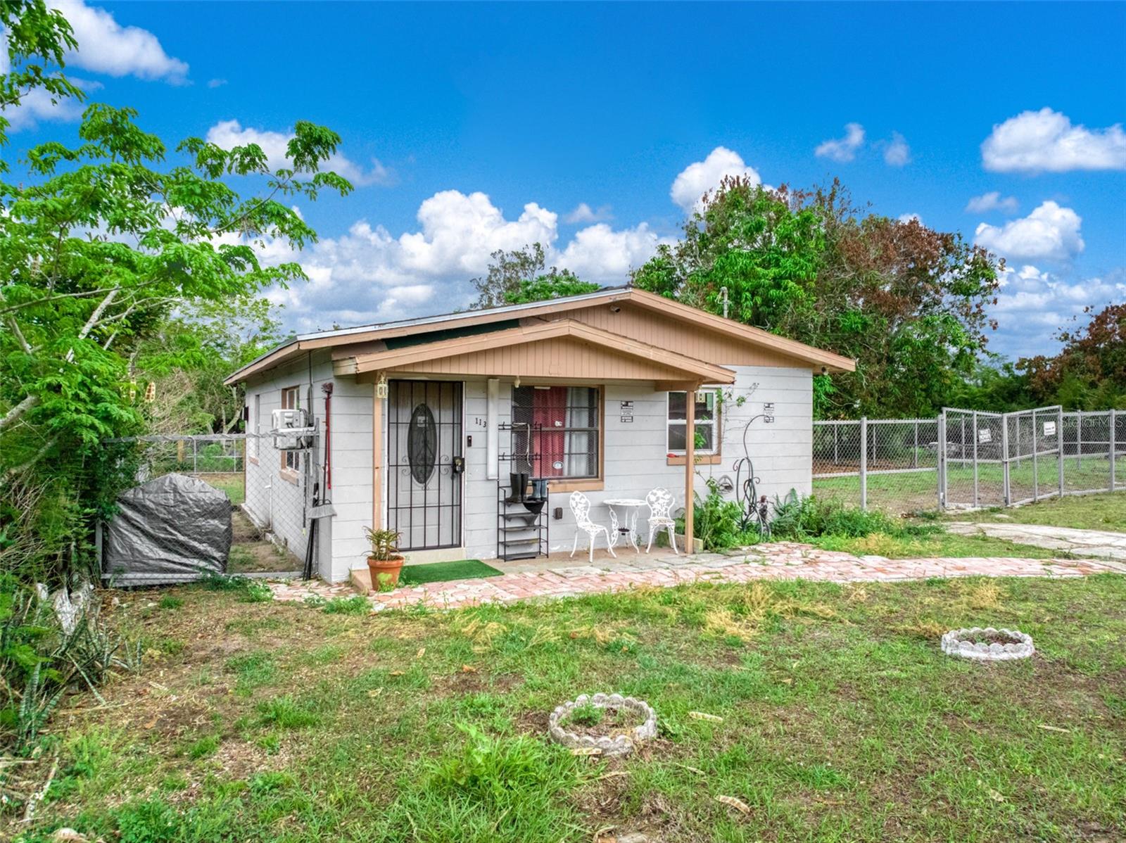 Image 3 of 38 For 113 Anderson Street