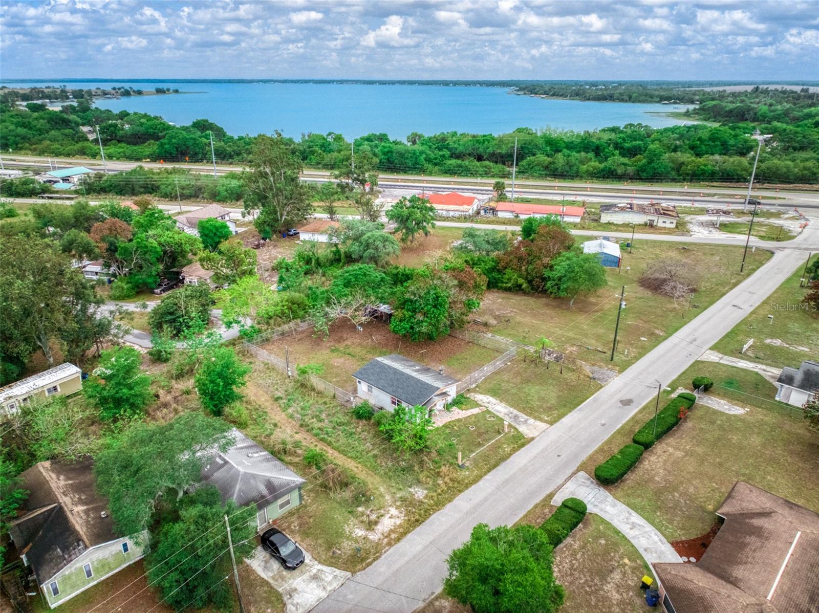 Image 4 of 38 For 113 Anderson Street