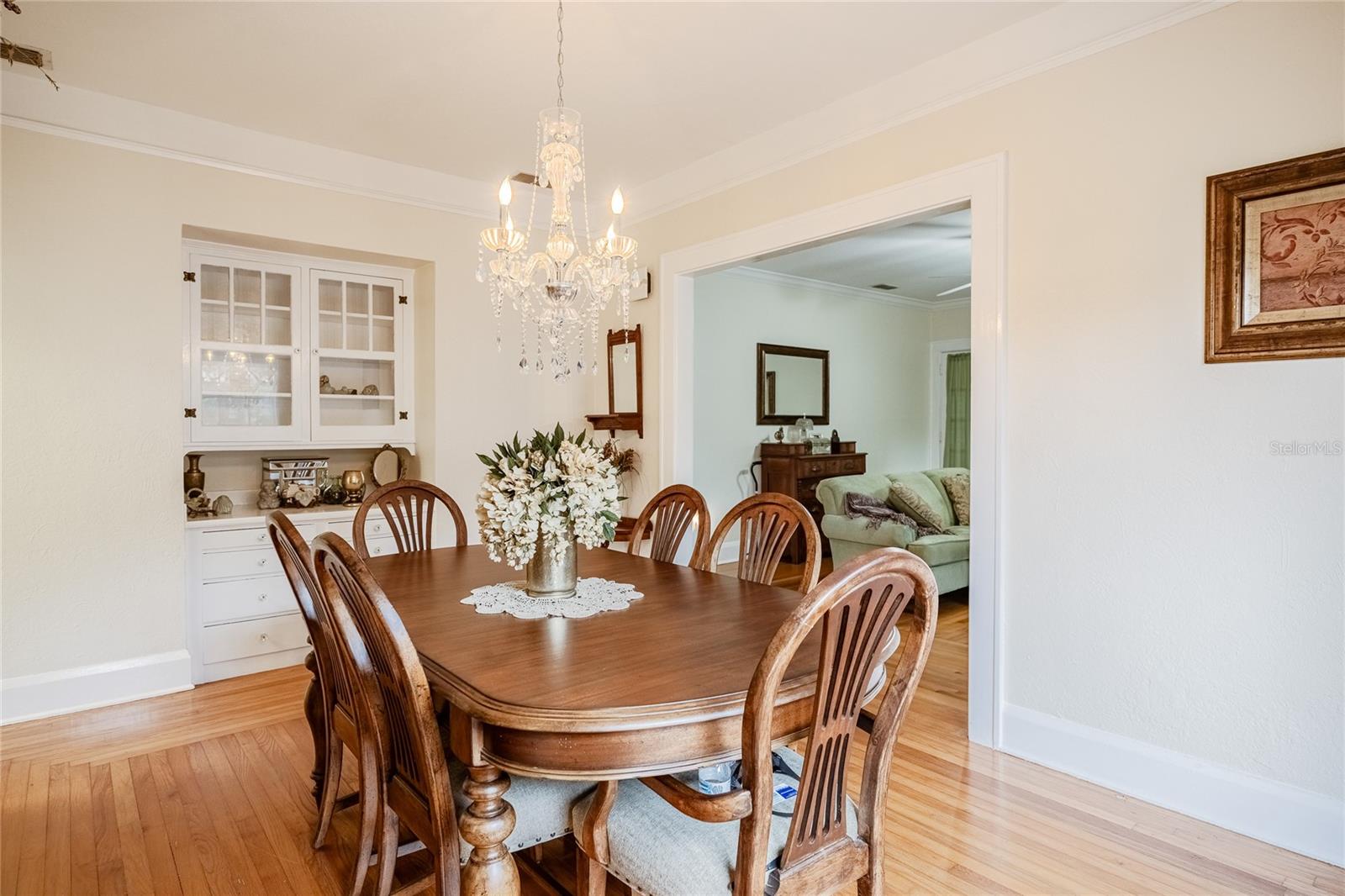 Image 12 of 48 For 315 Oak Drive