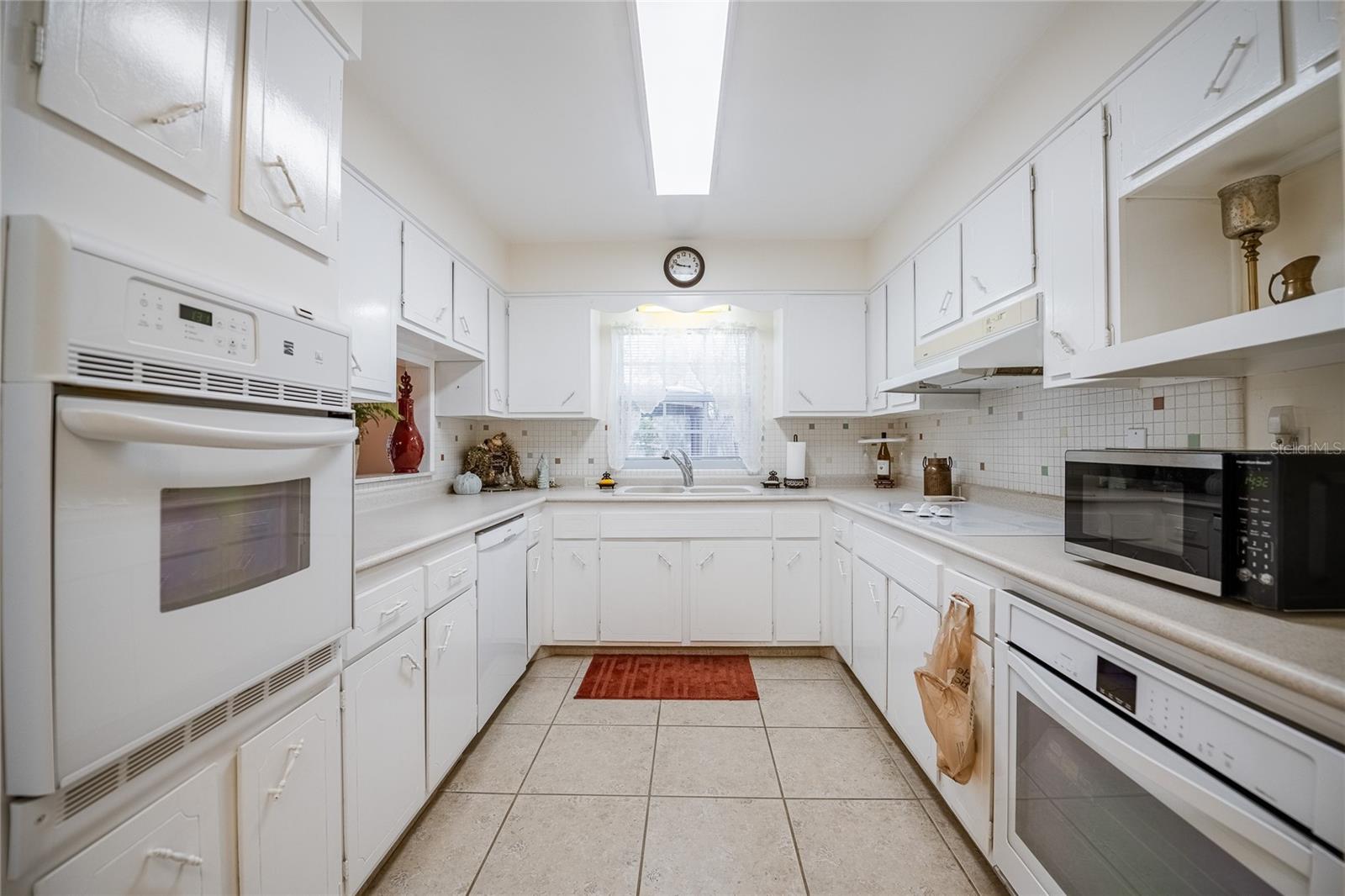 Image 14 of 48 For 315 Oak Drive