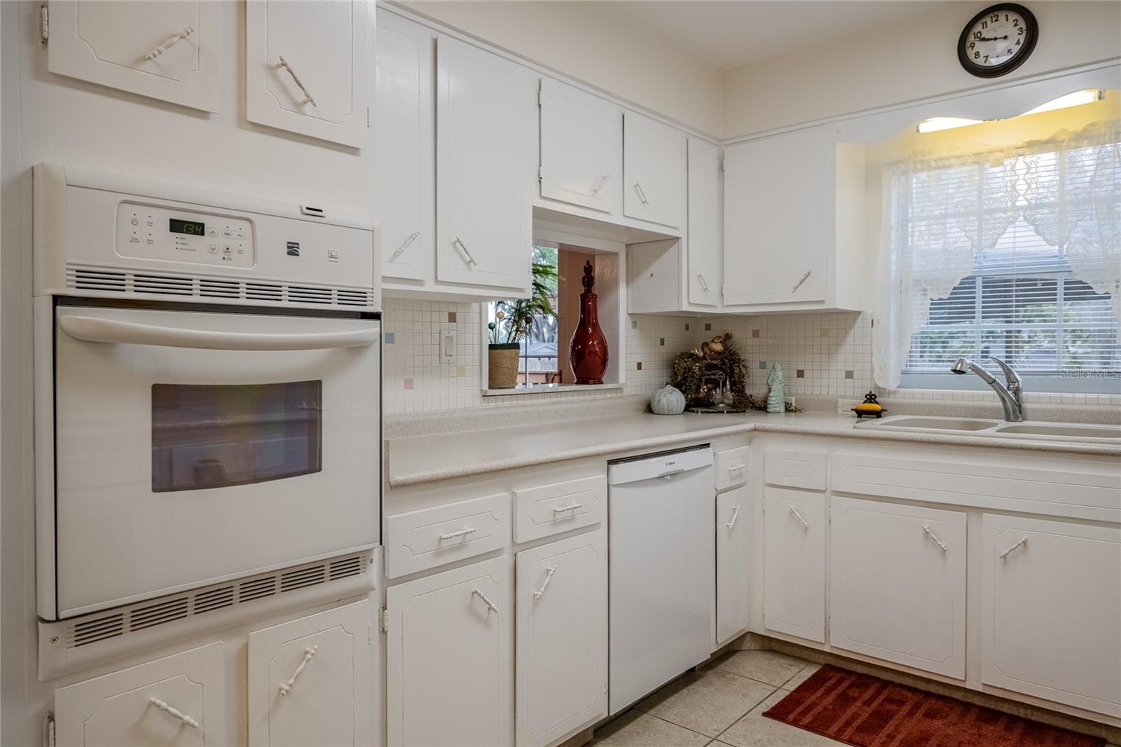 Image 15 of 48 For 315 Oak Drive