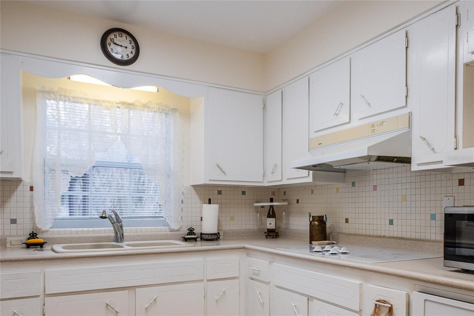 Image 17 of 48 For 315 Oak Drive