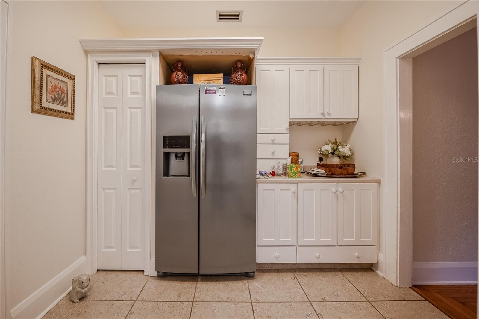 Image 20 of 48 For 315 Oak Drive