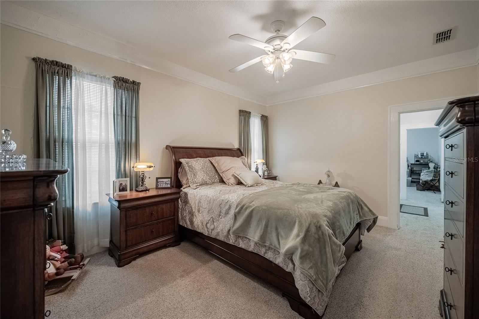 Image 26 of 48 For 315 Oak Drive