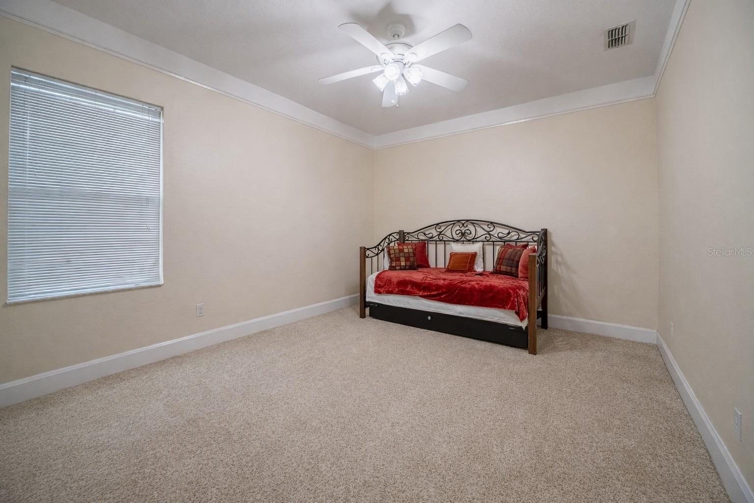 Image 30 of 48 For 315 Oak Drive