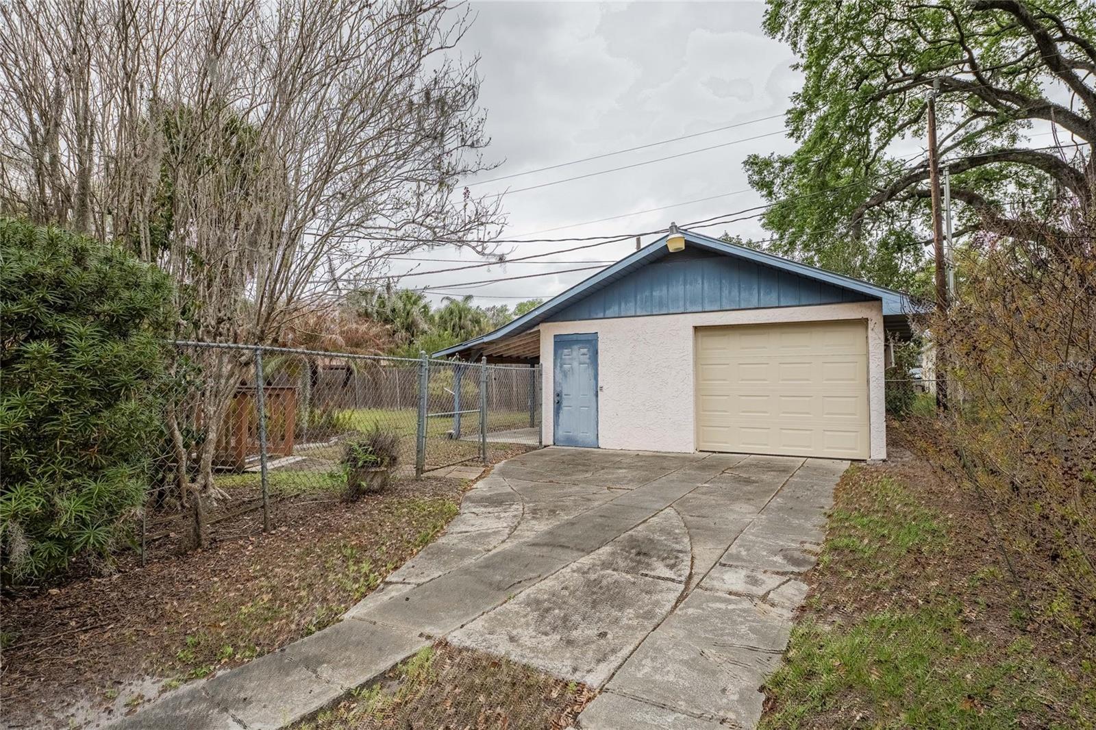 Image 40 of 48 For 315 Oak Drive