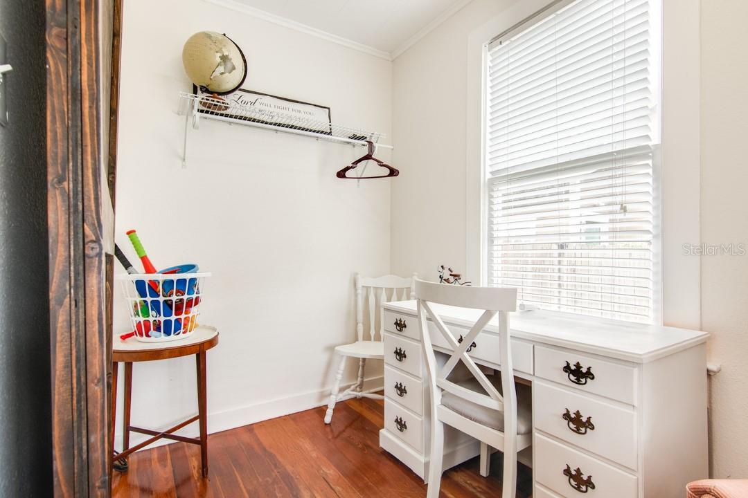 Image 13 of 49 For 706 Patterson Street