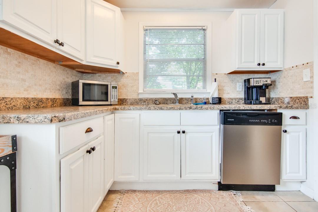 Image 20 of 49 For 706 Patterson Street