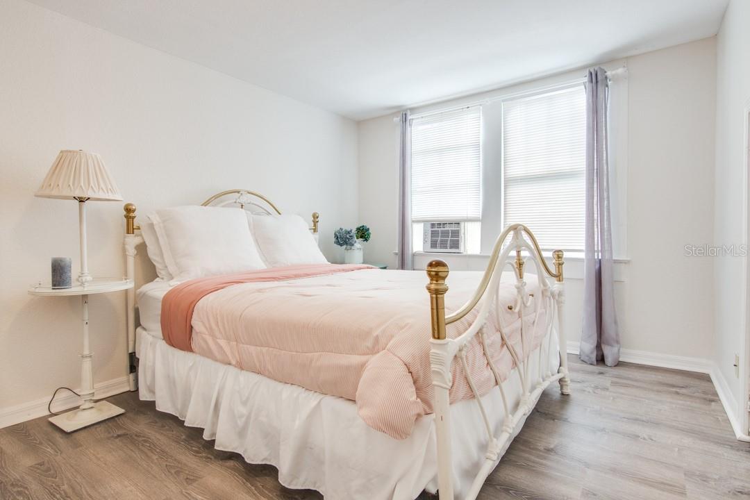 Image 32 of 49 For 706 Patterson Street