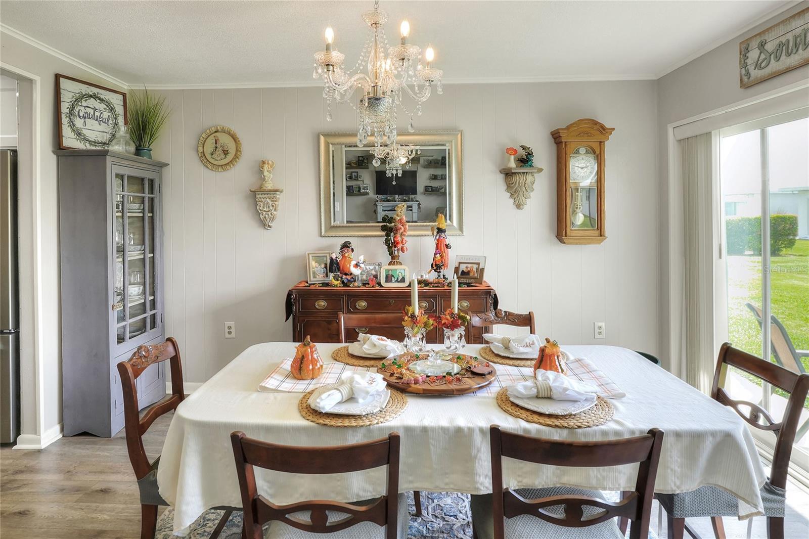 Image 10 of 31 For 3515 Amity Avenue 3515